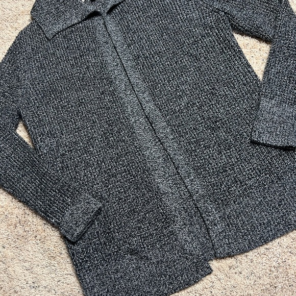 Banana Republic Cardigan Sweater- M - Picture 3 of 7